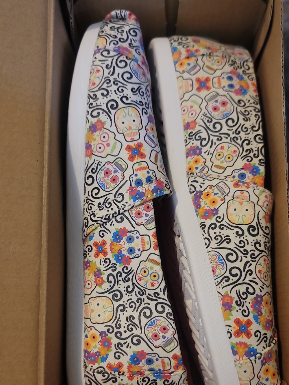 Toms Coral-Red Insole Floral Slip-On Sneakers